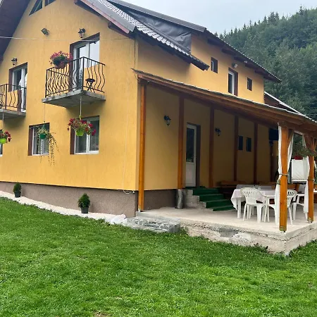 Casa Natalia Raisa 게스트하우스