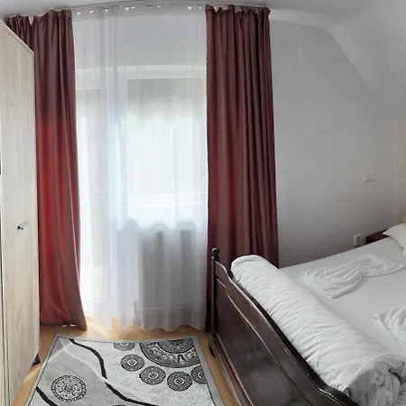 Casa Natalia Raisa 3*